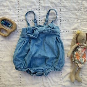 Ruffle Butts One Pieces - Denim bubble romper size 3-6 mos. Ruffle Butts One Pieces - Denim bubble romper size 3-6 mos.